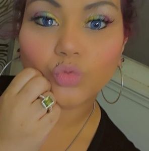 Meet your Posher, Chriscelda